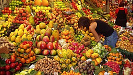 Fruits_Barcelona_Market.jpg